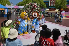 方特狂欢嗨翻天图片