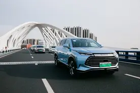 信网探访青岛比亚迪海洋网4S店产品服务双口碑获高销量图片