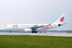 国航复航成都至曼谷航线 加密飞加德满都、普吉岛航线图片