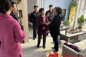 惠民县孙武街道石桂英：拾金不昧显品德 平凡举动暖人心图片