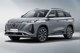 长安汽车奋力维持燃油SUV竞争力，第三代CS75PLUS上市图片