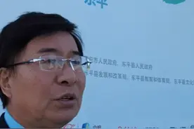 果然视频|韩乔生：平板支撑可坚持五六分钟，生活中随时可以锻炼图片