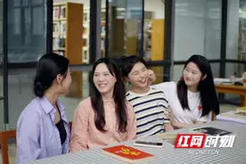 一“研”为定 牵手奔赴  湖南女子学院“最美寝室”全寝考研上岸图片