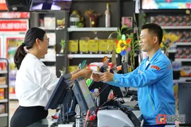 优质服务打造贴心“家”油站——记“全国工人先锋号”中石油自贡销售分公司东延北加油加气站图片