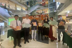 在阅读中传承广府文化，粤普双语亲子读物《童声童戏》主编来深分享图片