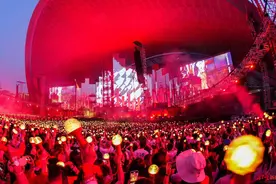 成都演出市场五一好热闹，撞名大熊猫，演唱会上华晨宇被喊“果赖”图片