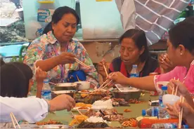 【高清组图】云南沧源“摸你黑”狂欢节：带你“云上品尝”佤乡味道图片