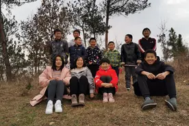 这个“五一”，我还是选择回老家陪父母 | 新京报评论图片