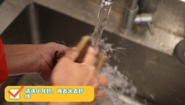啤酒小龙虾做法（更香更入味令人垂涎欲滴的啤酒小龙虾做法→）