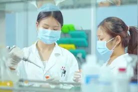新闻有观点·别样青春｜名校毕业去养猪？“我在养一种很新的猪！”图片