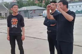 做好“五同” 推动示范村创建图片