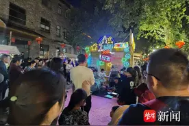 “五一”镇江西津渡接待游客20万人次图片