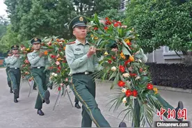 追记勇救落水群众牺牲的“00后”战士李林雨图片