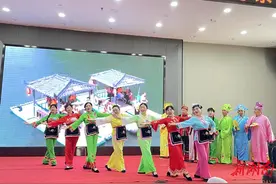 感恩母爱，岁月如花 金鹰惠购云超市芙蓉店、井湾子店举办母亲节大型公益联欢会图片