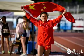 国际大赛夺得双金、连破纪录！福建小将吴彬彬载誉归来图片