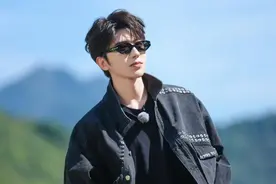 蔡徐坤在沪被判赔300万元，与前经纪公司解约纠纷尘埃落定视频封面