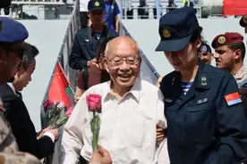 危急关头，“中国护照”带你回家！图片