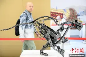 山西手艺人“化腐朽为神奇” 巧手将“金属废物”变“艺术品”图片