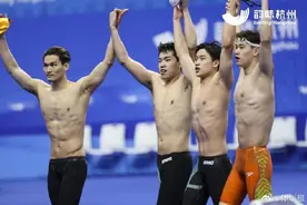 浙江游泳队狂揽18金图片