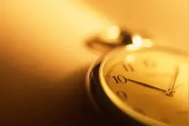 品读｜人只有到了一定的年纪，才会知道人生短暂图片