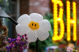 暑热未退，去这些热门打卡好去处寻个清凉图片