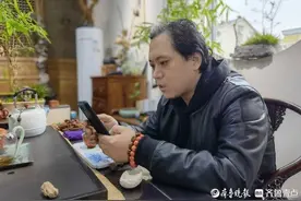 书画鉴定师是怎么炼成的？听他说说书画的那些真假“博弈”图片