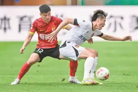 广州队遭遇赛季首败图片