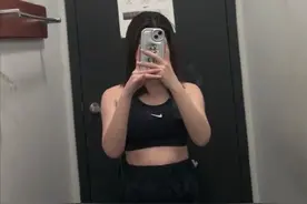 在Nike试衣间被男店员偷拍？当事女子发文！图片