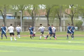 乳山市第三届业余足球联赛举行图片