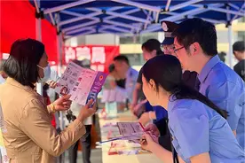 “收到这样的短信链接，不要点！”图片