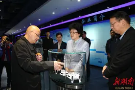 湖南品牌有故事丨蓝思科技：全球手机屏幕行业“龙头”图片