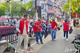 “五一”期间南昌多部门合奏“迎宾曲”图片