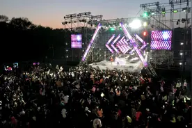 留客增收！东营槐花节吸引30万人打卡图片