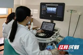 新生儿出生4小时呼吸窘迫 肺超声及时诊断 化险为夷！图片
