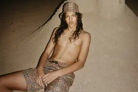 Burberry 夏日风情图片