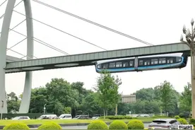 武汉空轨刚刚发车！内景图曝光图片