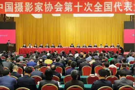 谢子龙当选中国摄影家协会副主席图片