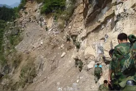 汶川地震15周年丨缅怀逝者 勇毅前行图片
