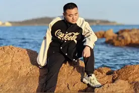 汶川地震中的“可乐男孩”将参加汶川马拉松，当事人：想在比赛里传递乐观心态图片