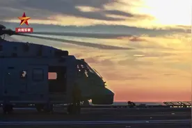 帧帧壁纸！着舰歼-15与海上落日绝美同框图片