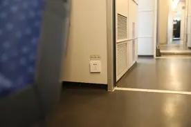 火车上哪里能充电？这份指南请收好图片