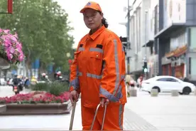 一位保洁员妈妈的心声：守在孩子身边，幸福大于劳累图片