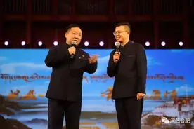 合肥“90后”相声演员丁世豪：“捧哏” “逗哏” 自如切换图片