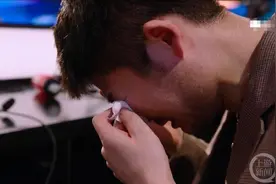 狼队斩获俱乐部历史第八冠，“冠军教头”老林泪洒现场：希望打造电竞圈“重庆王朝”图片