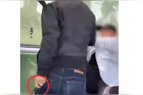 上海地铁一男子手持刀具与人发生冲突 客服：公安已介入调查图片