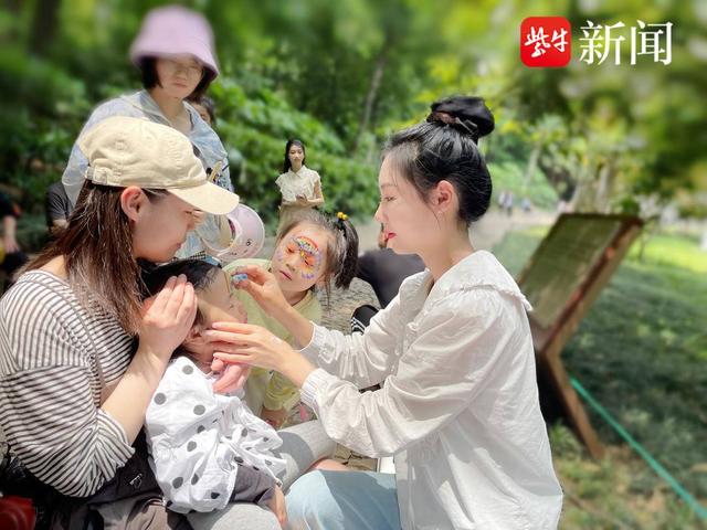 95后美术老师辞职摆摊画面部彩绘，圆了小朋友的童话梦