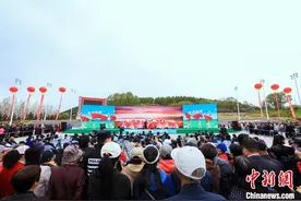 鹤岗市第六届梨花节开幕 万株梨花盛放迎客图片