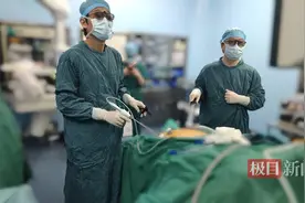 器官位置与正常人相反却超重，武汉同济医院多学科团队“反着”帮罕见“镜面人”手术减重图片