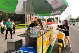 “地摊经济”吹旺城市烟火气图片