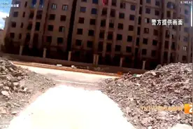 急！丢弃的泡沫箱里竟然有个娃，工友立即报警！图片